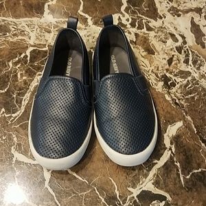 Boys Old Navy slip on sneakers